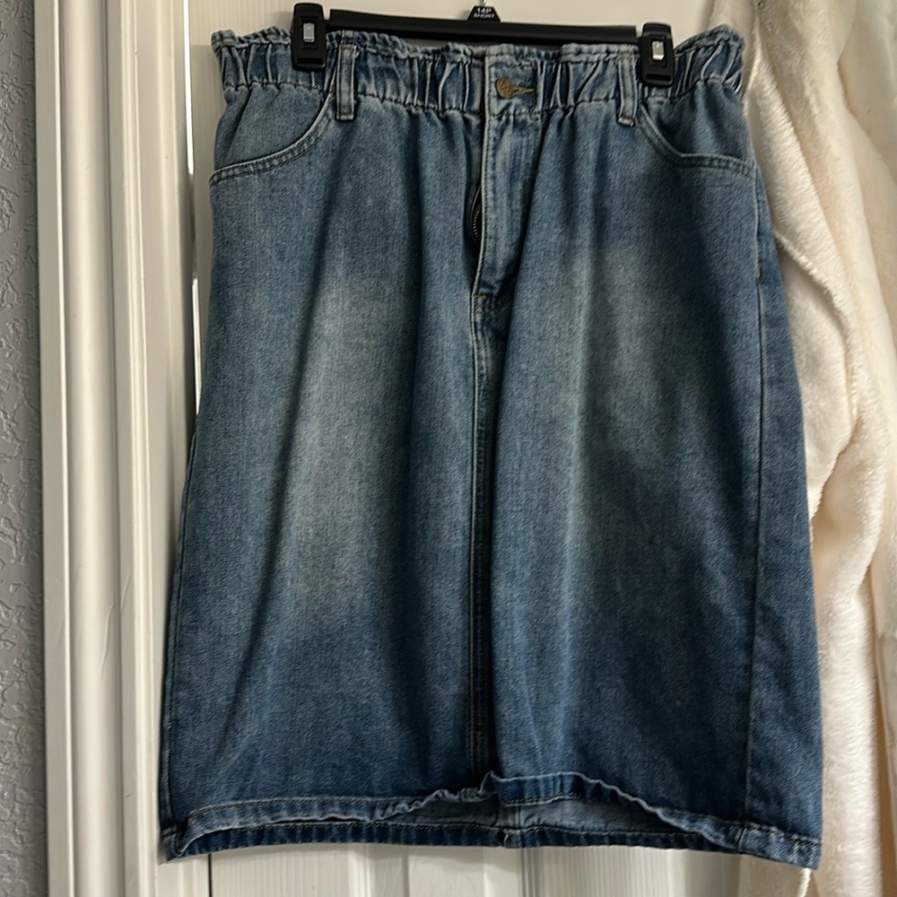 Paper bag waist jean skirt size 12